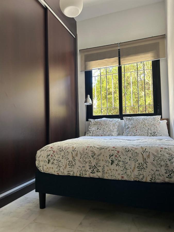 Apartamento Proximo Al Centro De 2 Dormitorios Con Piscina. Севилья Экстерьер фото