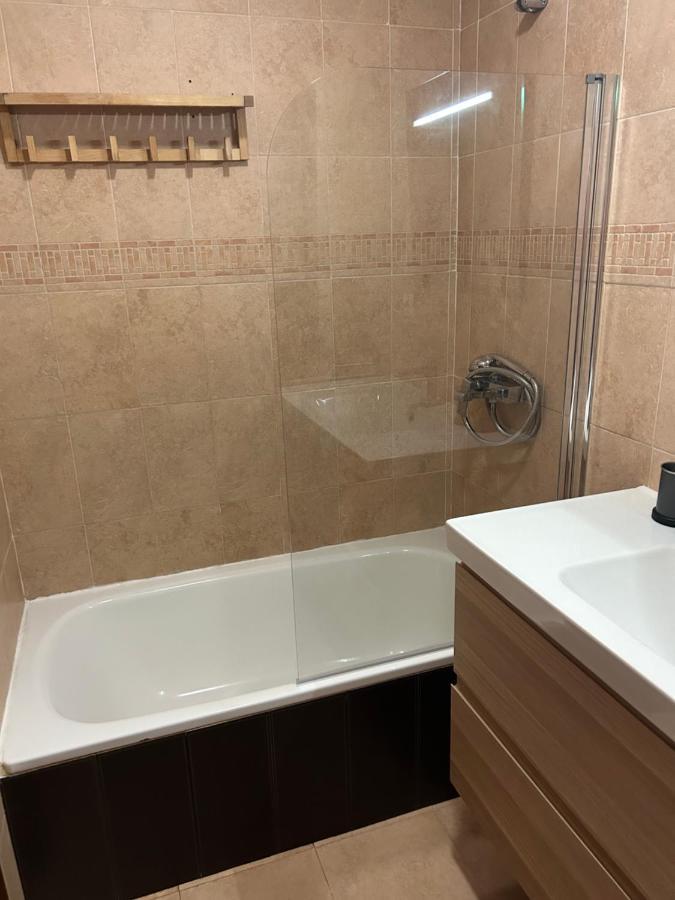 Apartamento Proximo Al Centro De 2 Dormitorios Con Piscina. Севилья Экстерьер фото