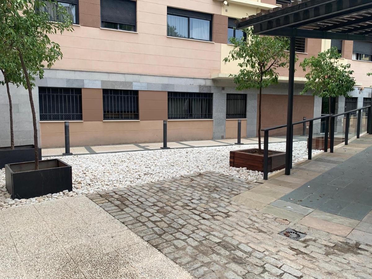 Apartamento Proximo Al Centro De 2 Dormitorios Con Piscina. Севилья Экстерьер фото