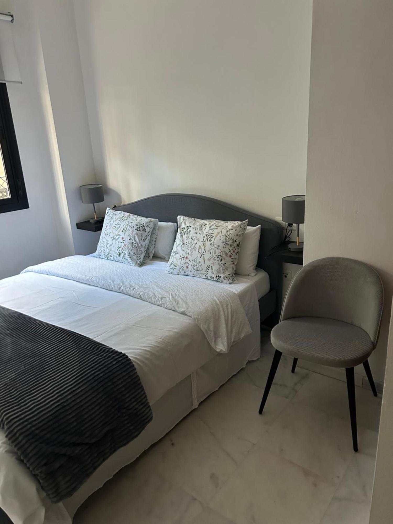 Apartamento Proximo Al Centro De 2 Dormitorios Con Piscina. Севилья Экстерьер фото