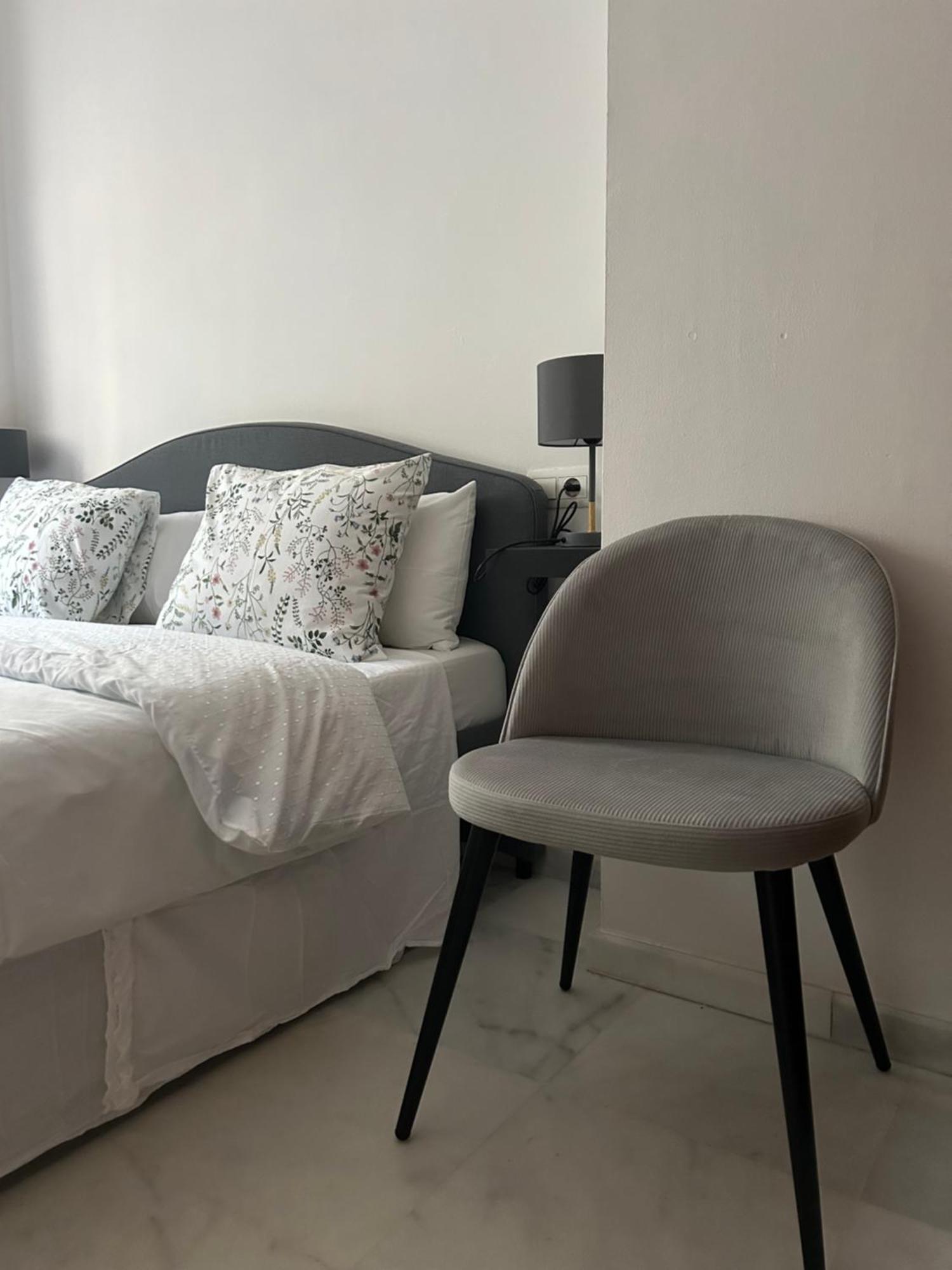 Apartamento Proximo Al Centro De 2 Dormitorios Con Piscina. Севилья Экстерьер фото