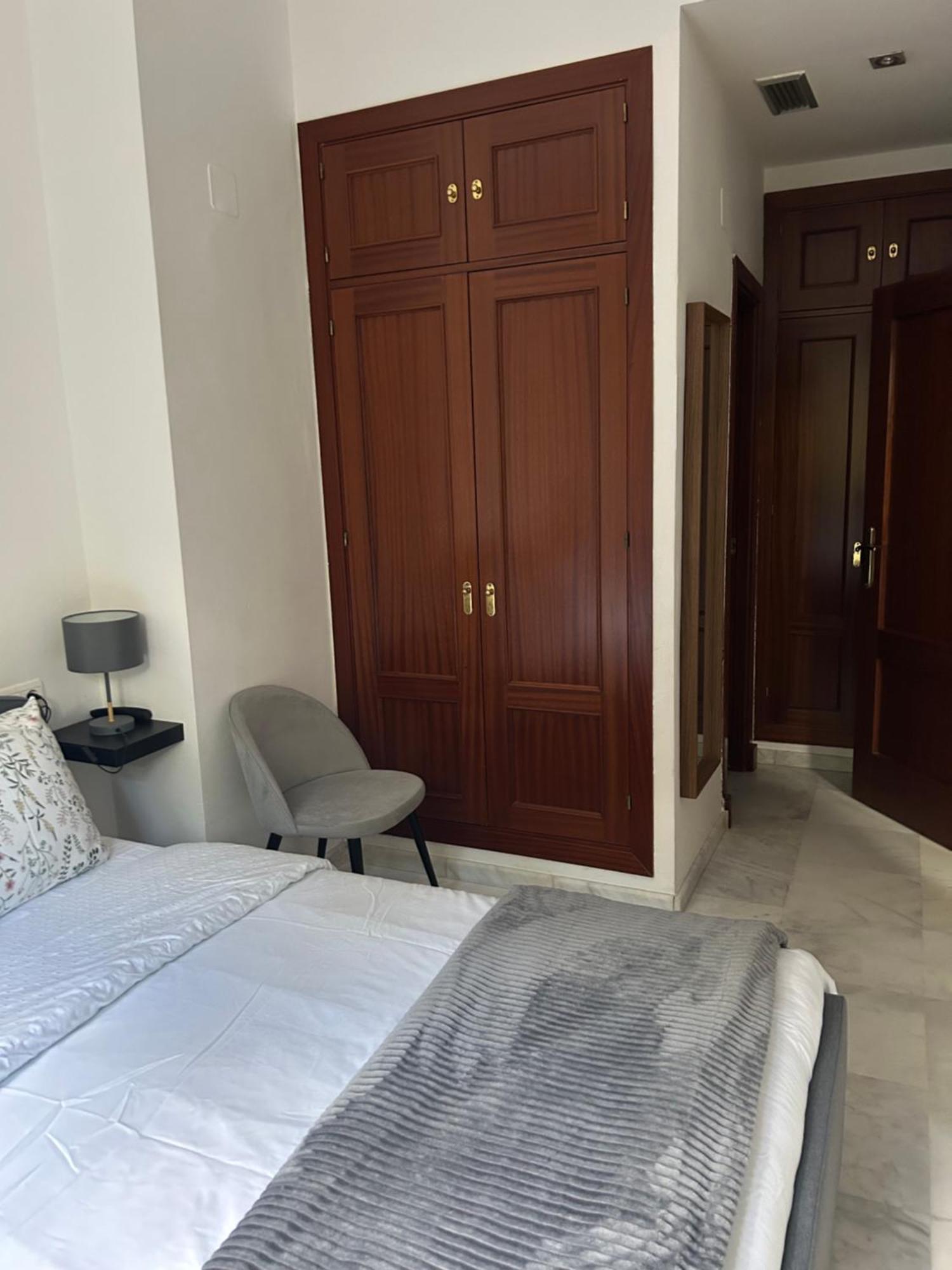 Apartamento Proximo Al Centro De 2 Dormitorios Con Piscina. Севилья Экстерьер фото